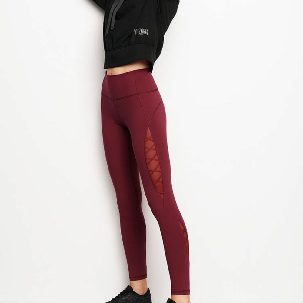 New with tags Maroon Victoria secret lace leggings